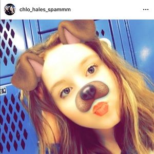 Meet your Posher, Chloe